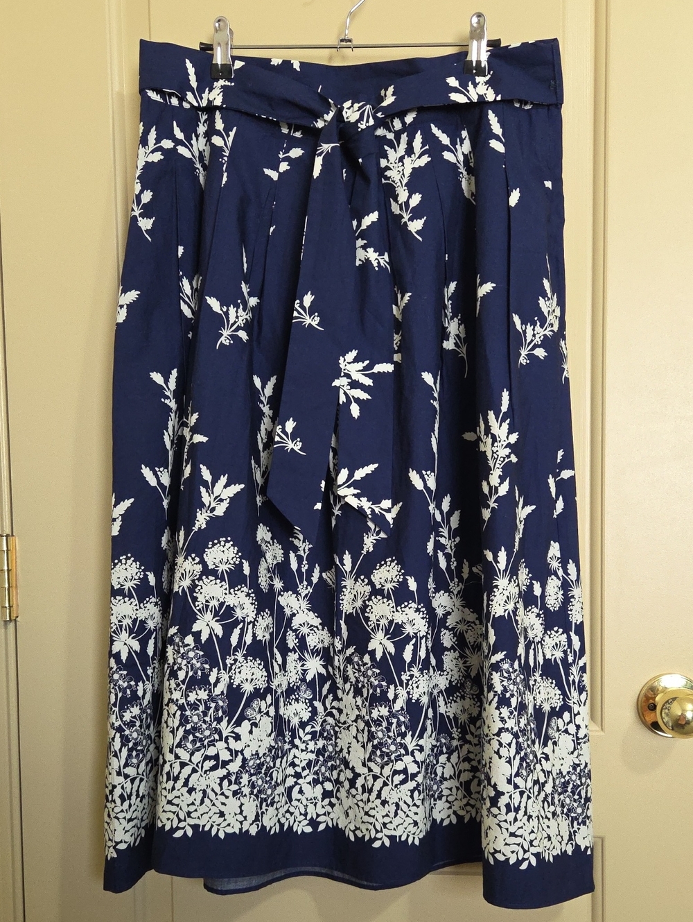 Talbots Navy and White Botanical Tie-Waist Midi Skirt